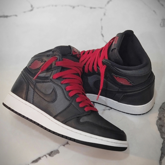 Air Jordan 1 Retro High OG Wmns 7 Youth 5.5 FLAWLESS AND BA!!! Fast shipper - Picture 2 of 12